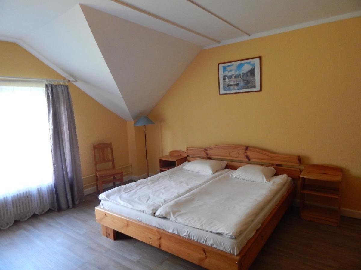 Motel Brencis Iecava Exteriér fotografie